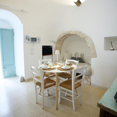 19 Secolo - Trulli Con Foresta, Bici E Barbecue Cisternino Bagian luar foto