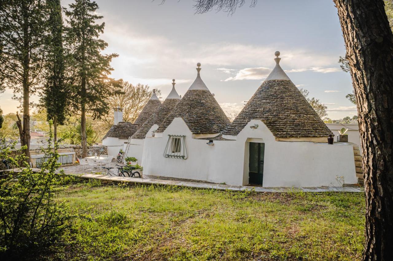 19 Secolo - Trulli Con Foresta, Bici E Barbecue Cisternino Bagian luar foto