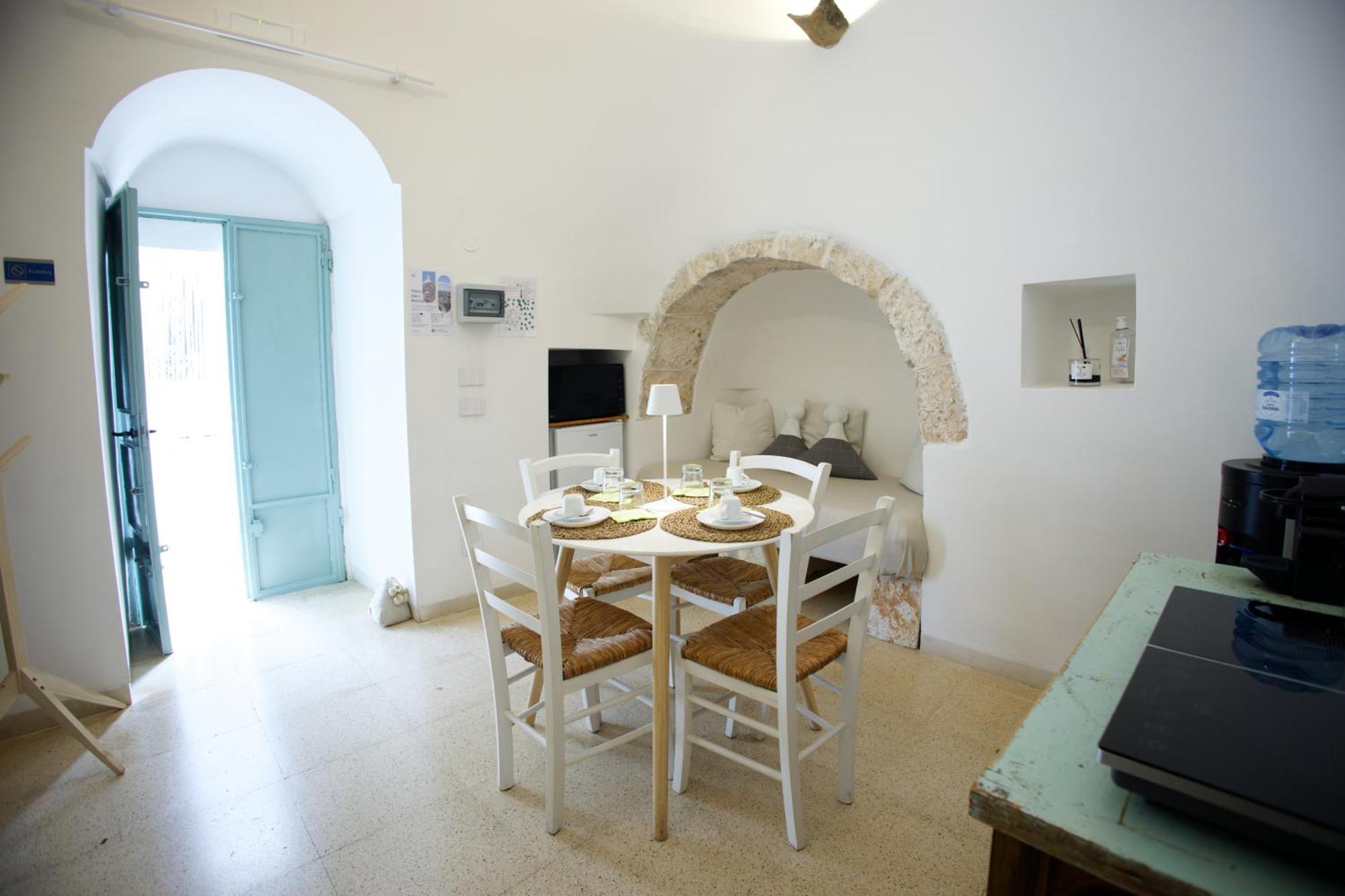 19 Secolo - Trulli Con Foresta, Bici E Barbecue Cisternino Bagian luar foto
